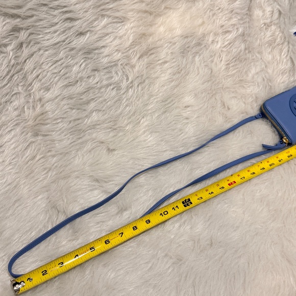 💙🩵Tory Burch Blue Phone Bag🩵💙 - Picture 11 of 17